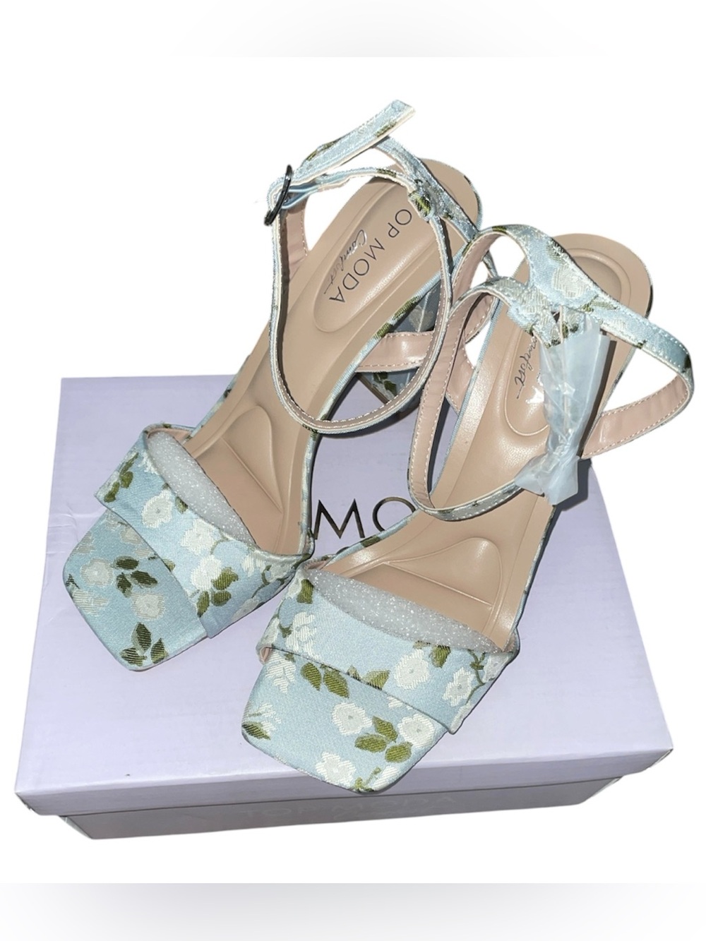 Top moda blue floral heels